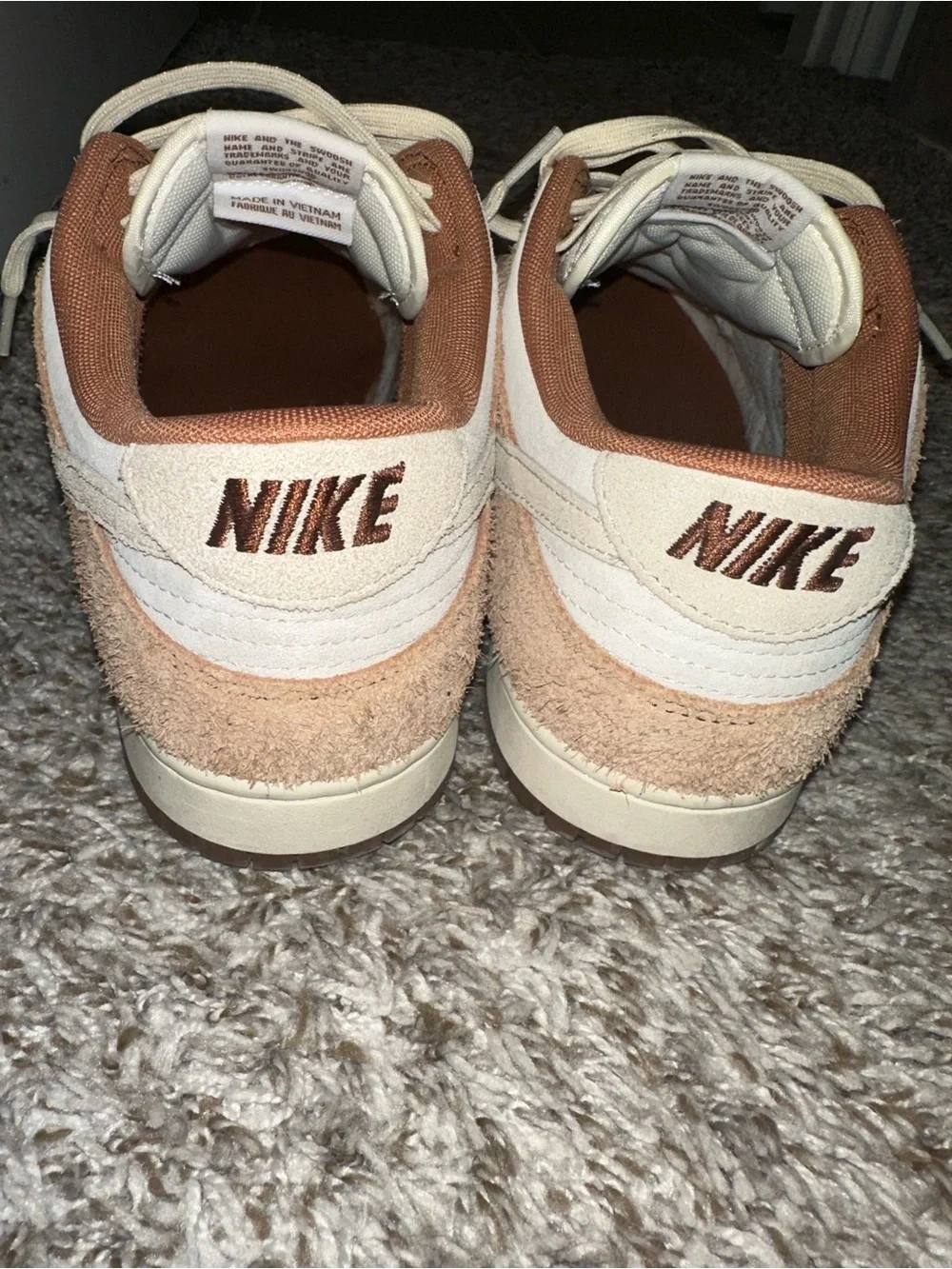 Nike Men’s dunk low premium “medium curry” sneakers